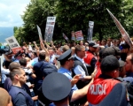 Τί εἶχες, Γιάννη; Τί εἶχα πάντα…. Οἱ παλιές (καί ἀνθελληνικές) φιλίες δέν χάνονται