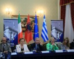 Κωφεύουν στό δράμα τῶν Βορειοηπειρωτῶν-Ἀνοίγουν τόν δρόμο τῆς Ἀλβανίας πρός τήν ΕΕ