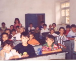 Τριάντα χρόνια από τον έντονο αγώνα για το άνοιγμα των ελληνικών σχολείων