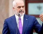 Η σημερινή πολιτική της χώρας, συνέχεια της στρατηγικής Χότζα