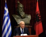 Σχόλιο για την επίσκεψη του κ. Καρ. Παπούλια στην Αλβανία